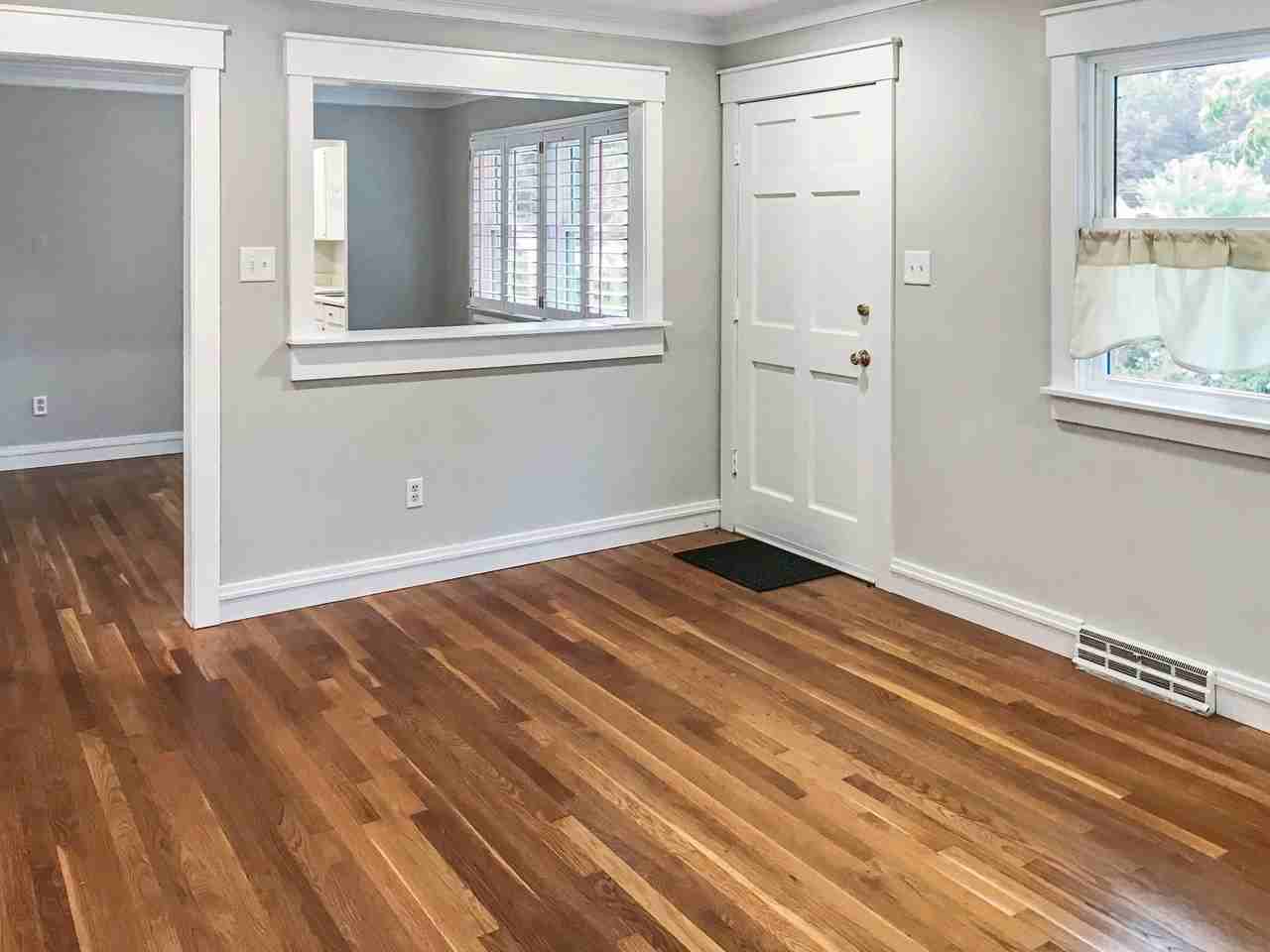 9322 Huron Ave - Photo 3 of 23