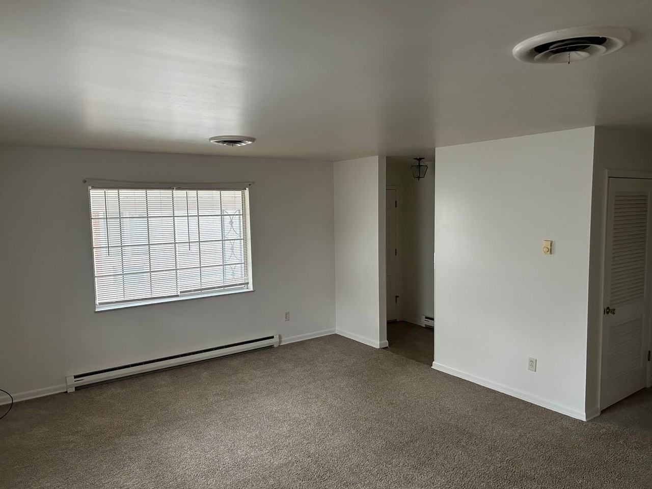 211 N Tompkins St #A - Photo 4 of 11