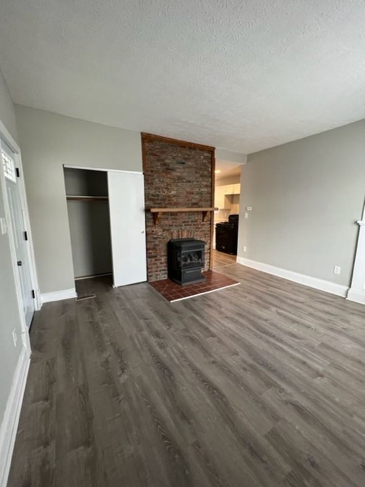 1245 S 17th St - Photo 3 of 22