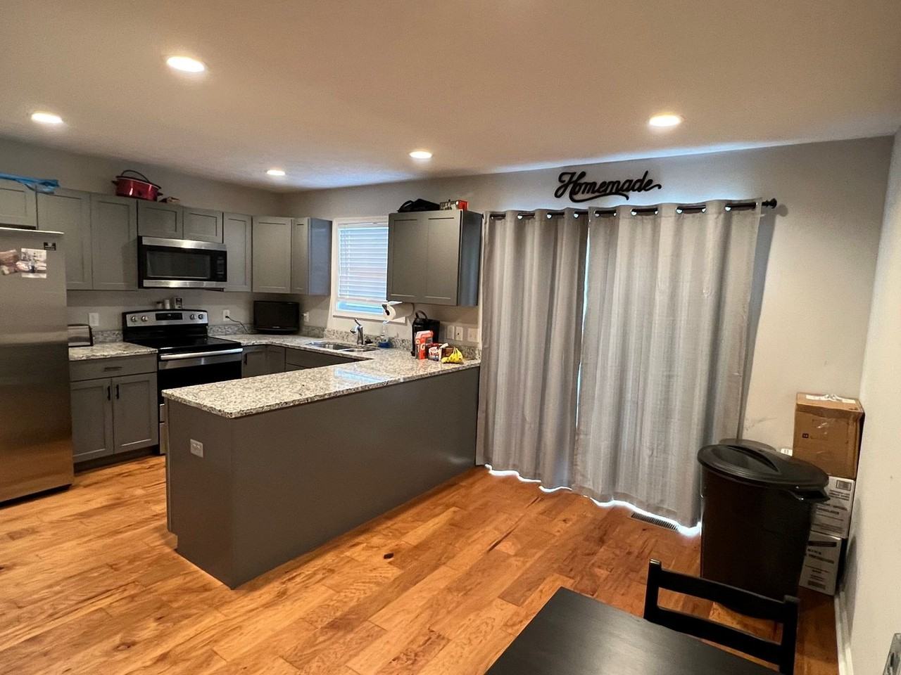 2340 Kendall Ln - Photo 3 of 10