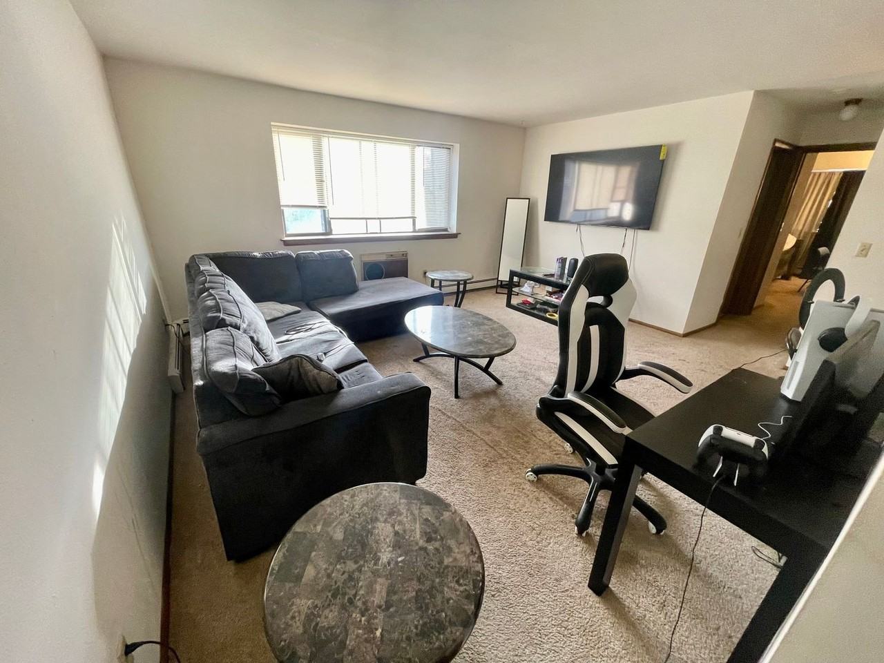 2639 N Prospect Ave - Photo 2 of 18