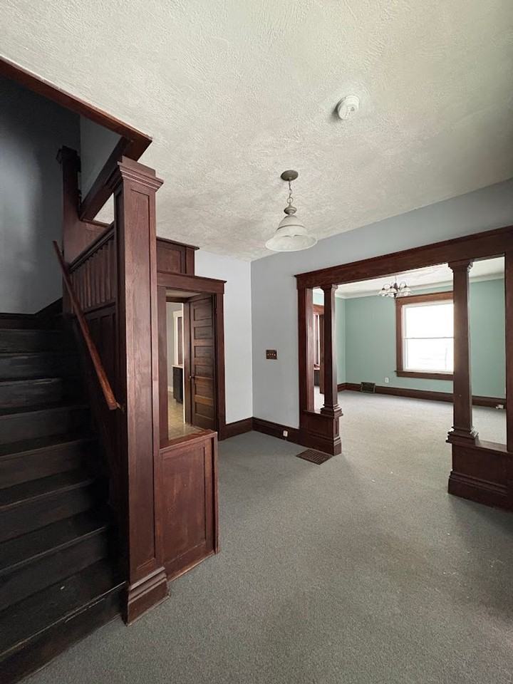 112 11th St Sw - Photo 2 of 20
