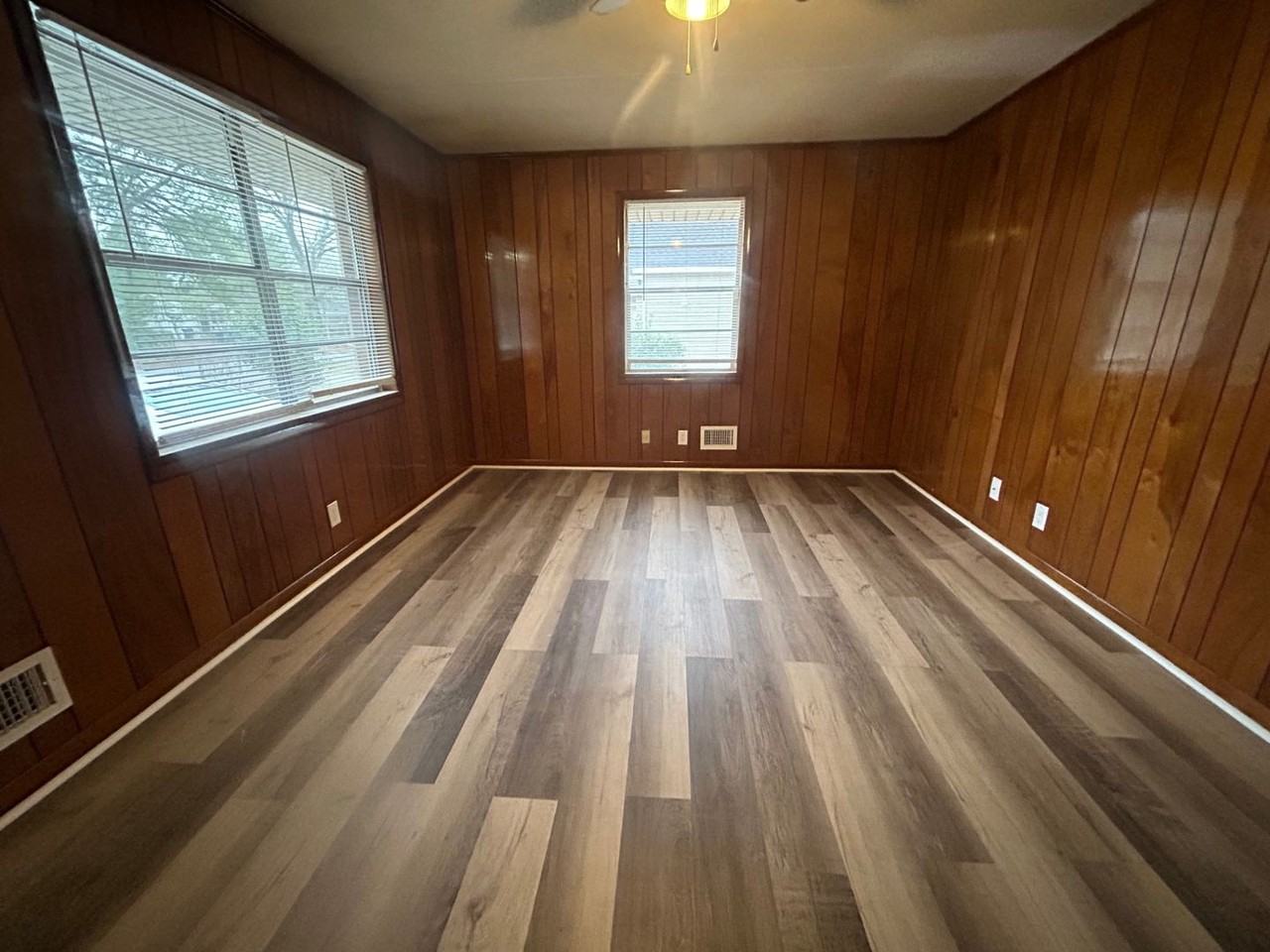 1209 Hancock St #A - Photo 6 of 16