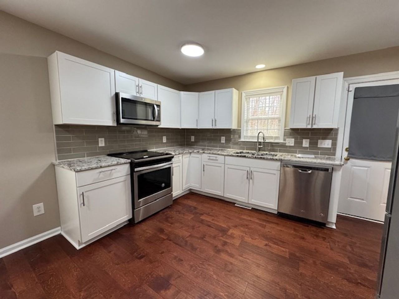 6904 Fox Haven Pl - Photo 4 of 22