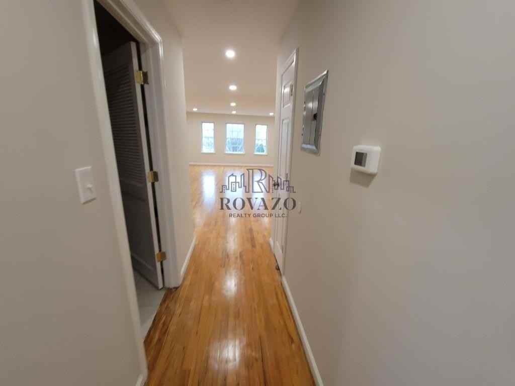 197 N 11th St #1 - Photo 4 of 8