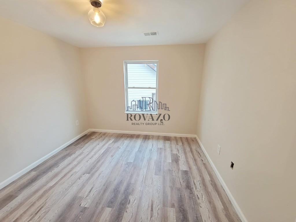 197 N 11th St #1 - Photo 6 of 8