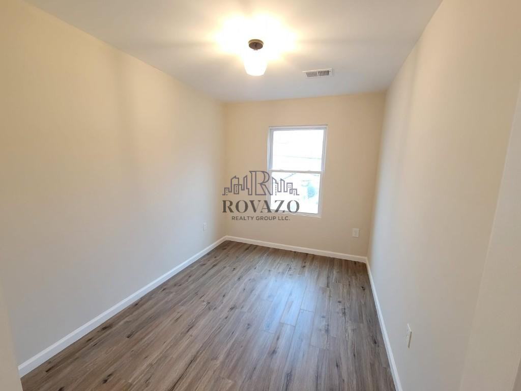 197 N 11th St #1 - Photo 7 of 8