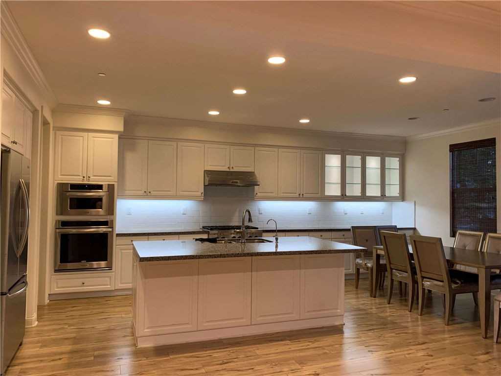 166 Willowbend - Photo 2 of 8