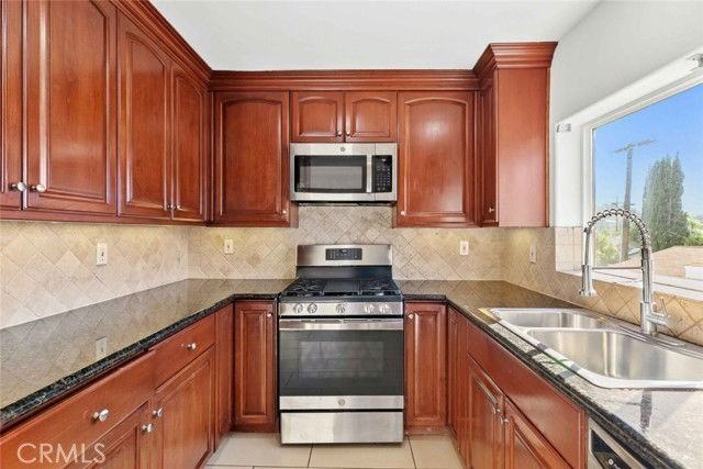 6939 Greeley St #102 - Photo 6 of 8