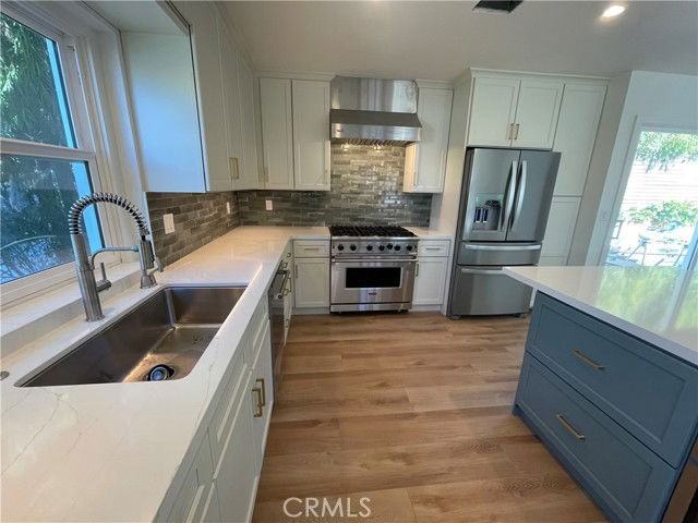 536 1st St - Photo 2 of 8