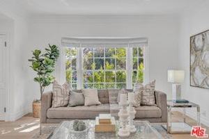 featured image of 133 S Linden Dr