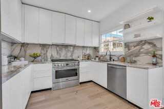 133 S Linden Dr - Photo 2 of 2