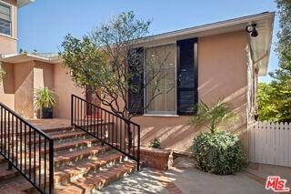 450 Smithwood Dr - Photo 3 of 8