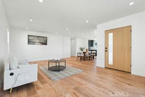 featured image of 7842 S Harvard Blvd