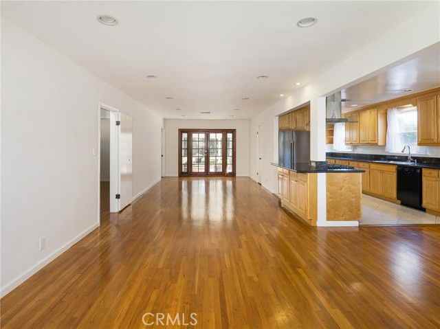 7024 Alverstone Ave - Photo 2 of 8