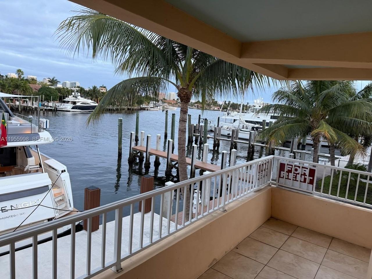 830 Ne 20th Ave #3 - Photo 2 of 19