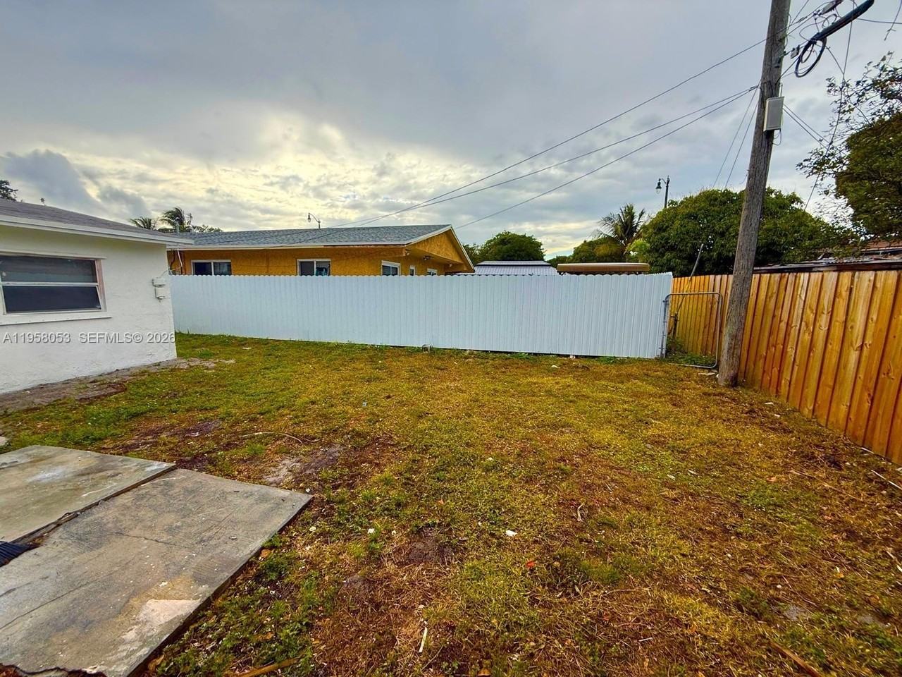 341 Ne 25th Ct #341 - Photo 2 of 10