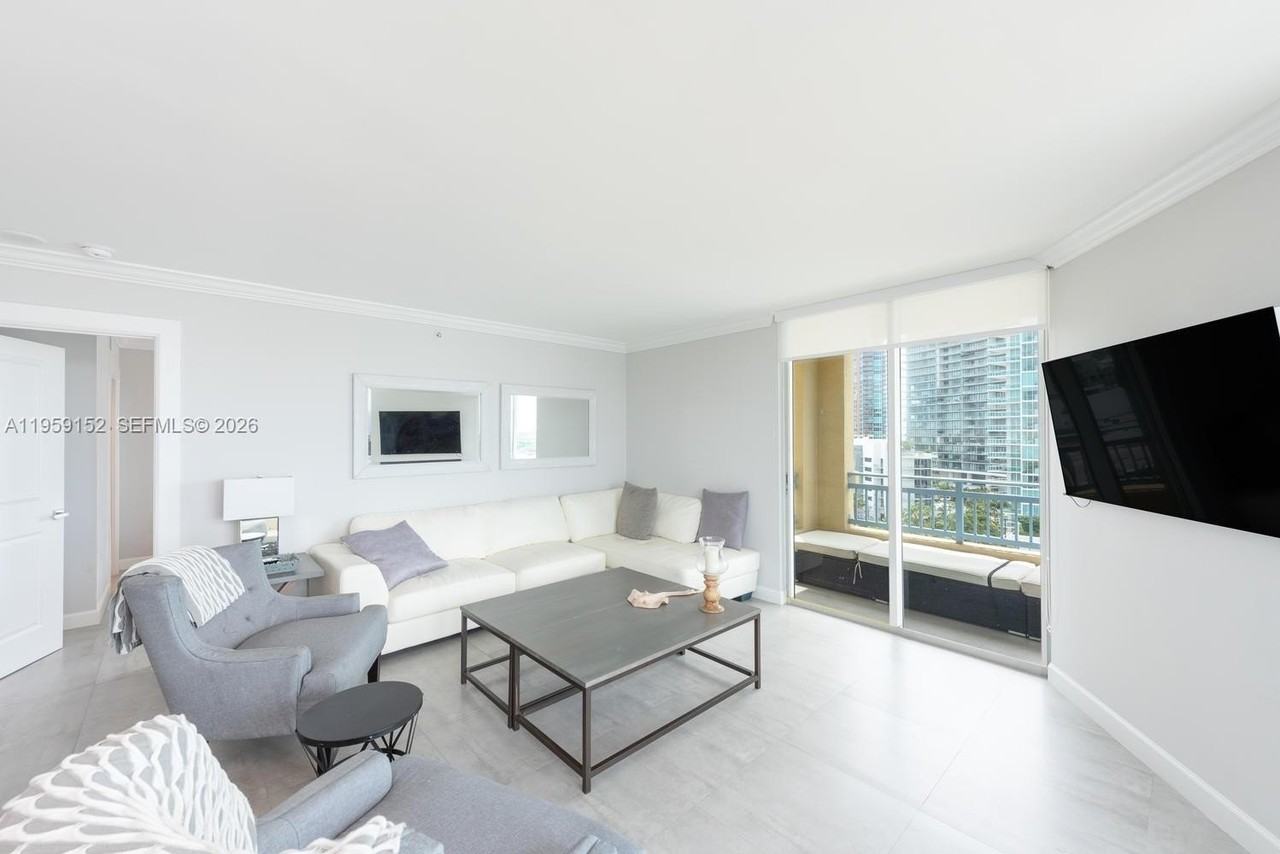 90 Alton Rd #1102 - Photo 6 of 26