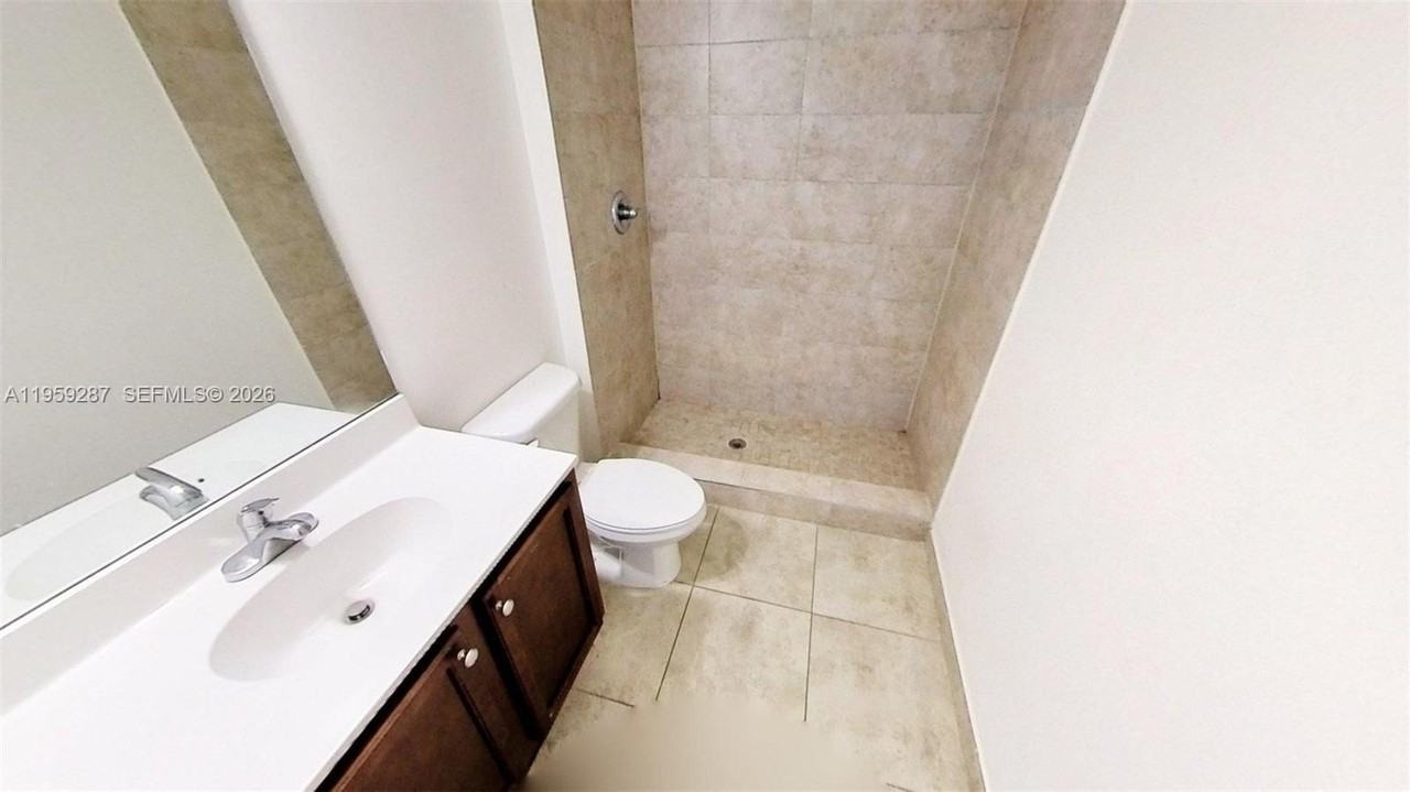 230 Nw 109th Ave #103 - Photo 4 of 12