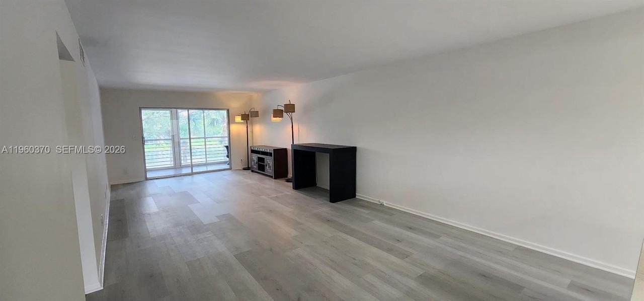 2304 Lucaya Ln #G3 - Photo 4 of 16