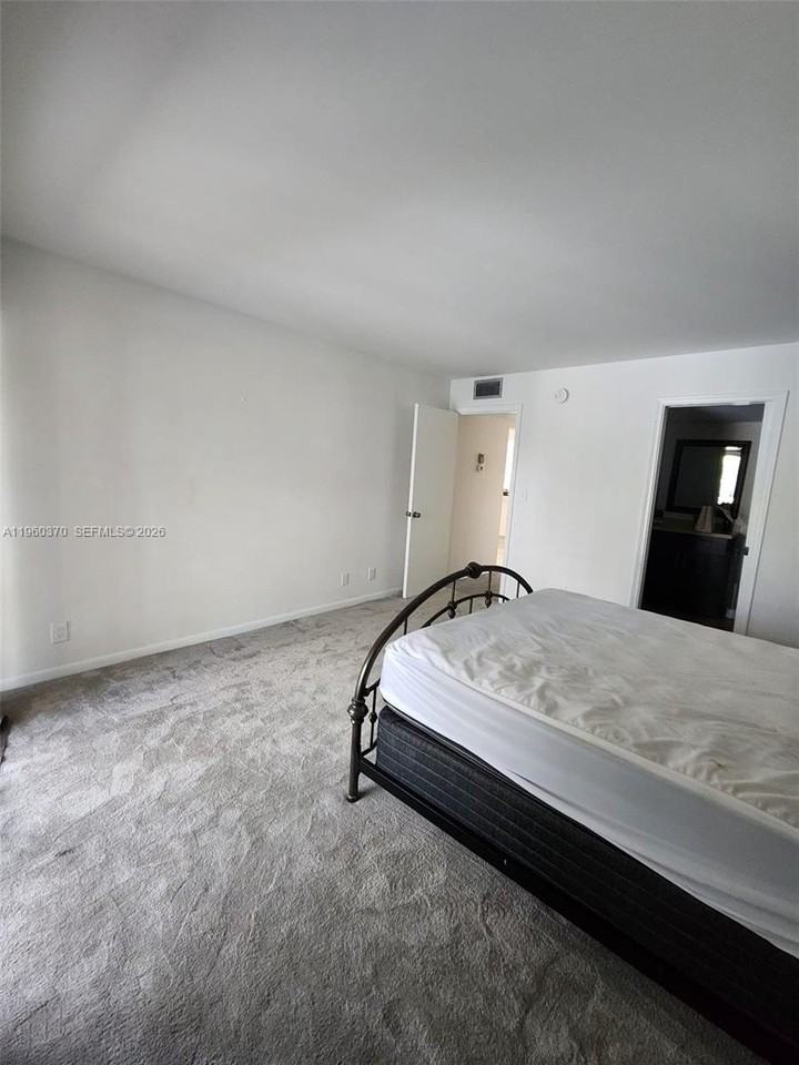 2304 Lucaya Ln #G3 - Photo 7 of 16