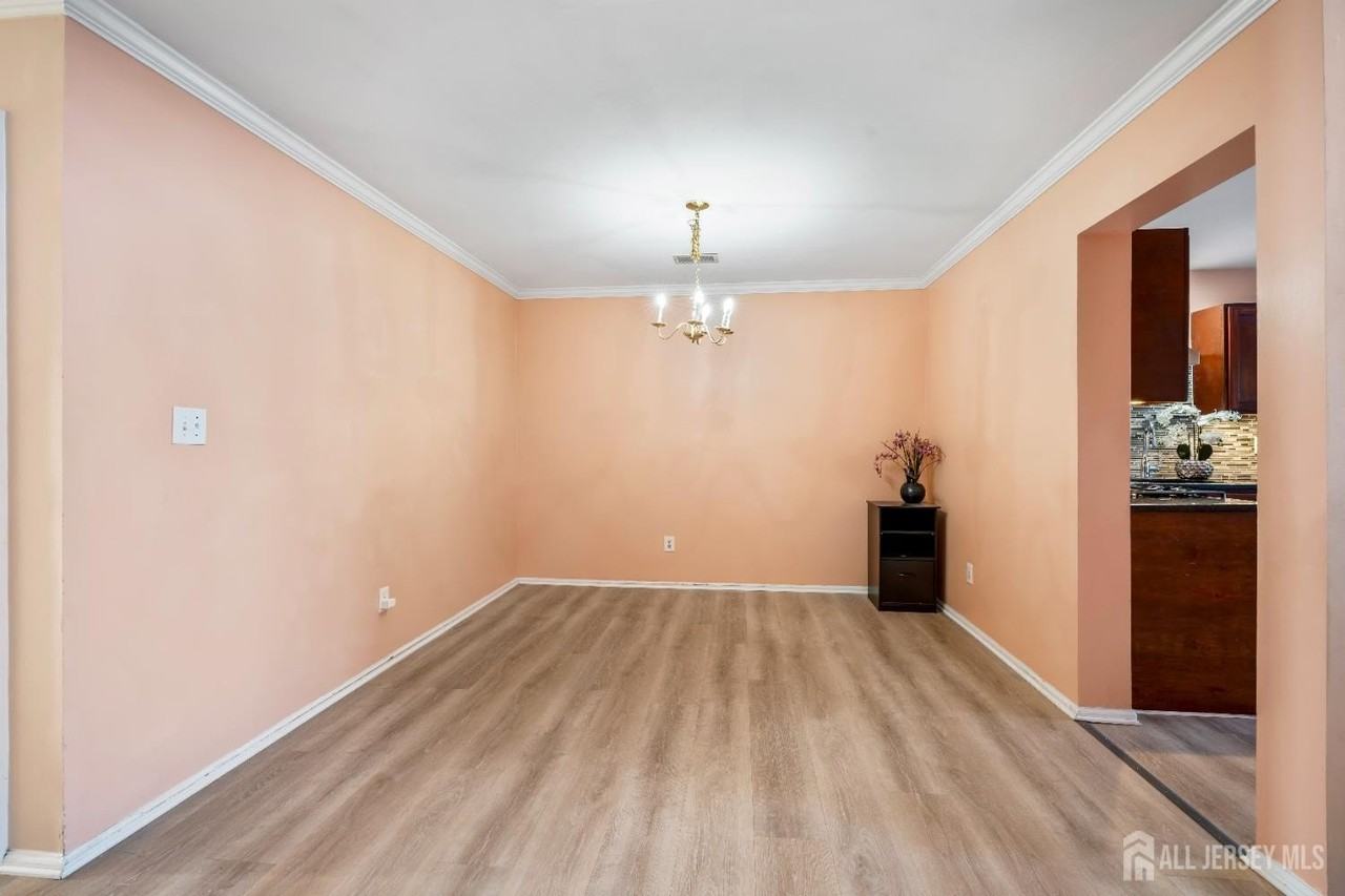 11 Windsong Cir - Photo 5 of 38