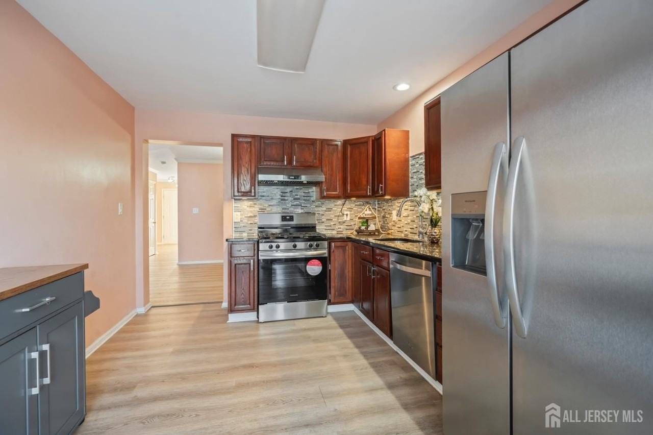 11 Windsong Cir - Photo 7 of 38