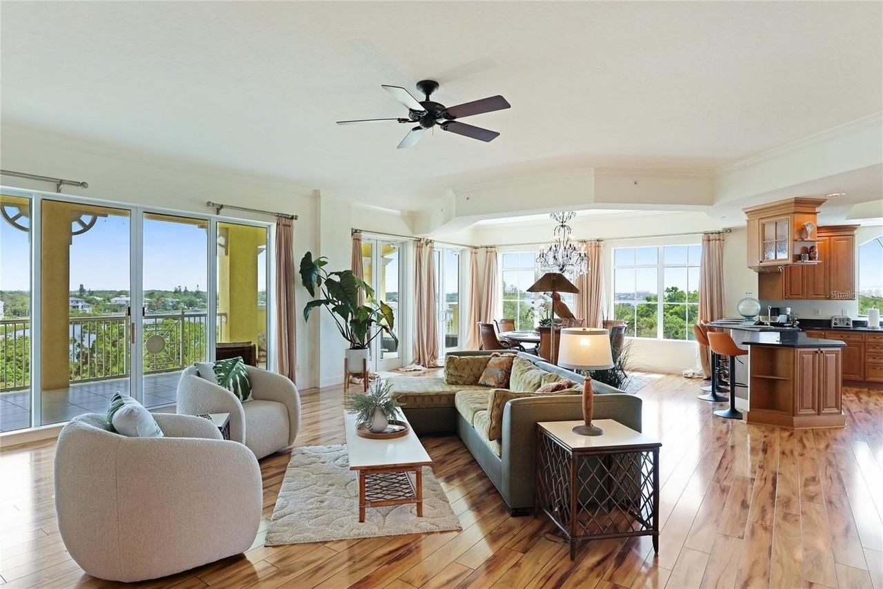 1308 Old Stickney Point Rd #WP3 - Photo 2 of 50