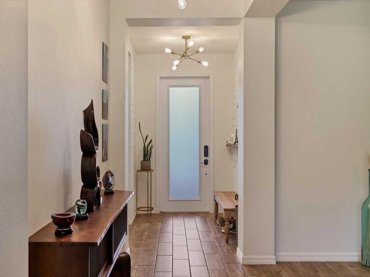 1041 Buttercup Gln - Photo 3 of 49