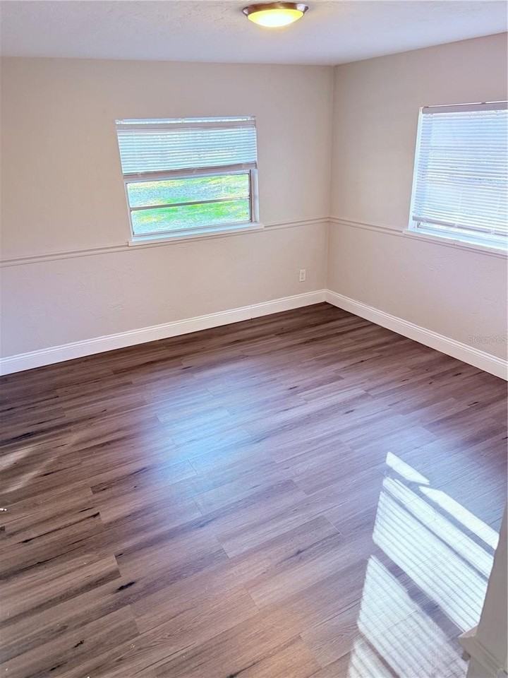 2200 Se 46th Ter - Photo 6 of 12