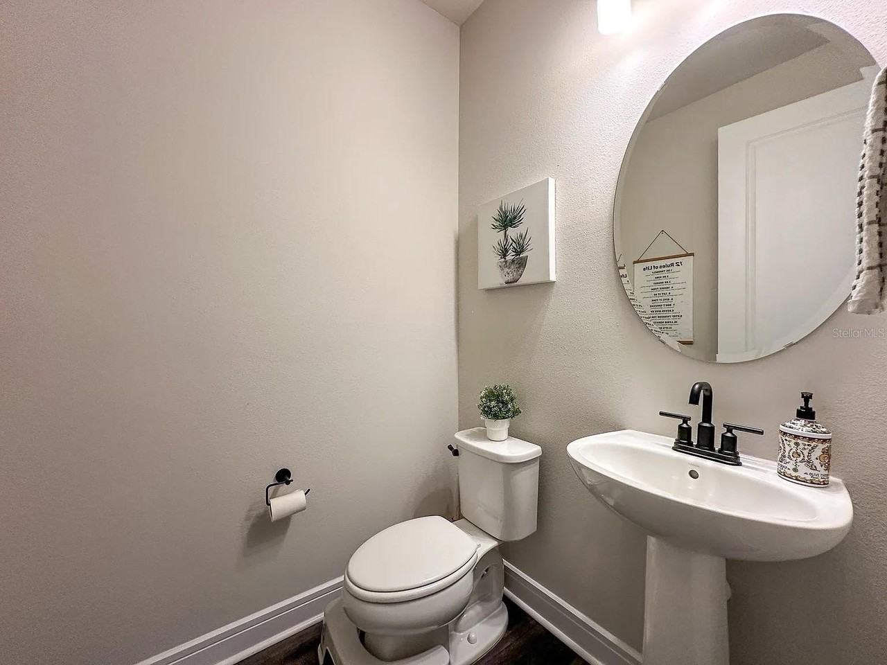 4608 Gliding Wave St - Photo 7 of 50