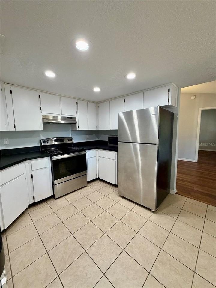 4398 Plumosa St - Photo 6 of 28