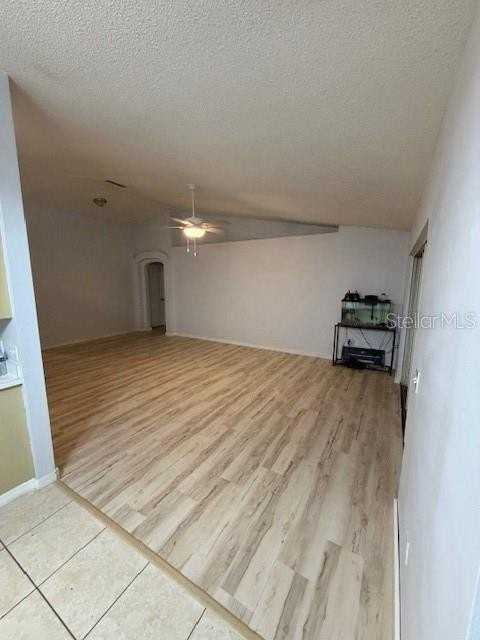 991 Courtland Blvd - Photo 4 of 16