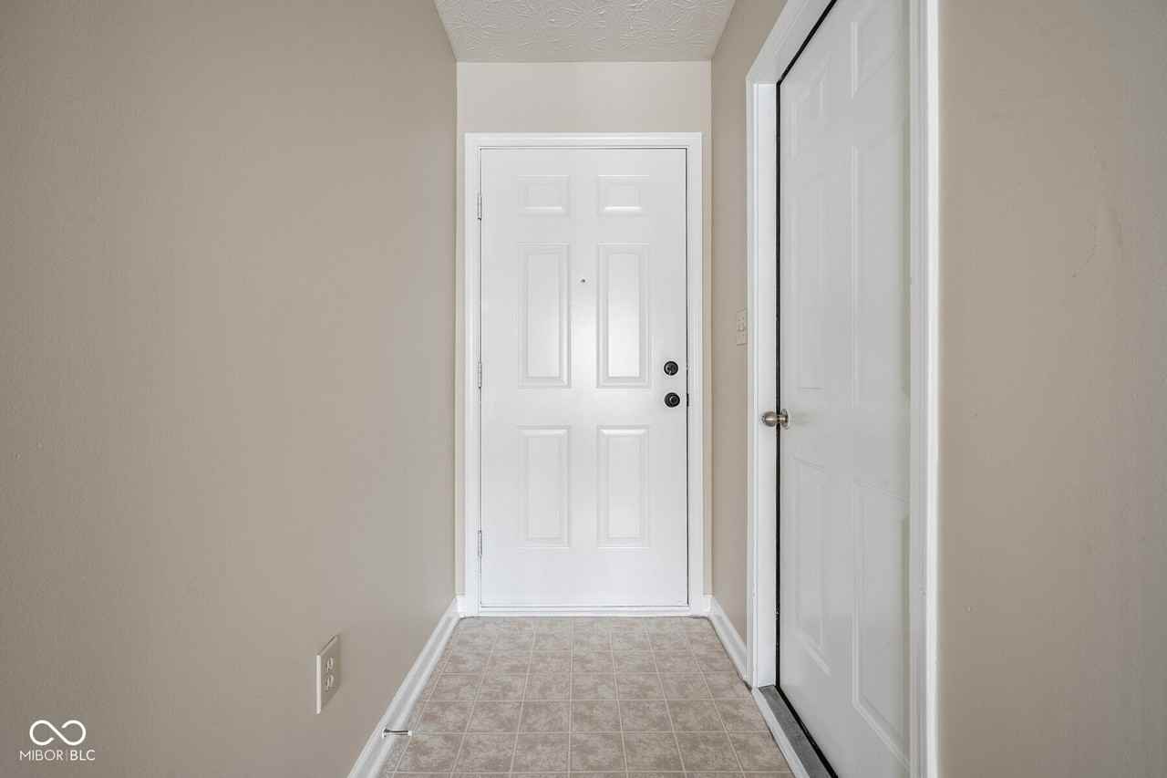 11194 Black Gold Dr - Photo 3 of 27