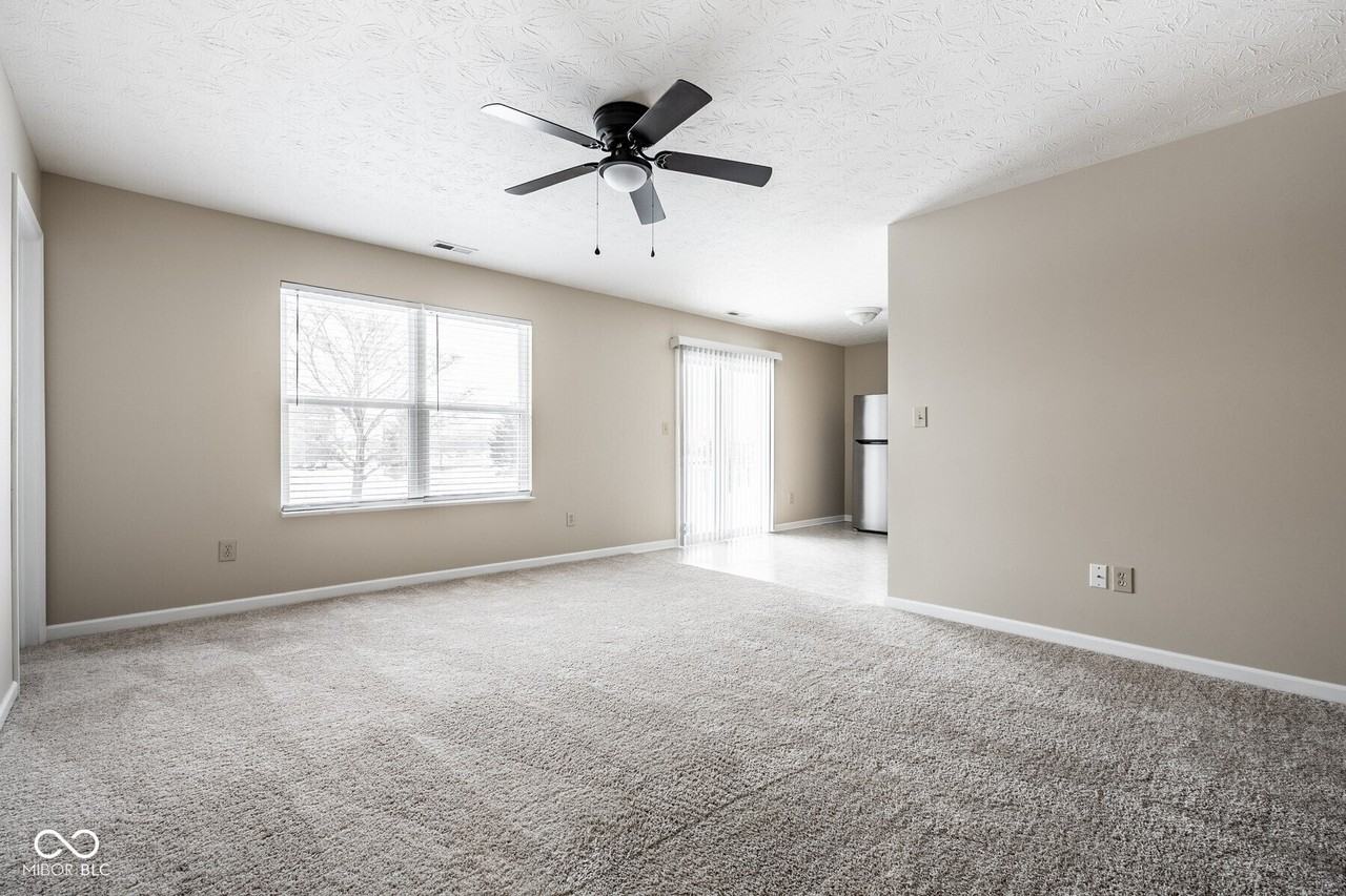 11194 Black Gold Dr - Photo 5 of 27