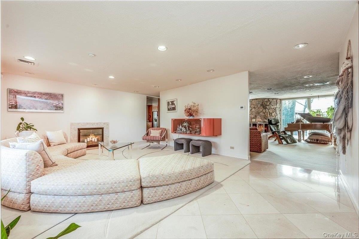 20 Whitman Rd - Photo 6 of 26