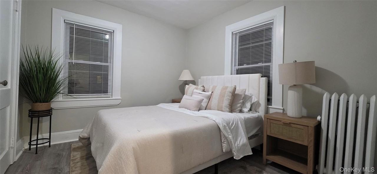 24811 89th Ave 2nd Fl #2ndFL - Photo 7 of 12