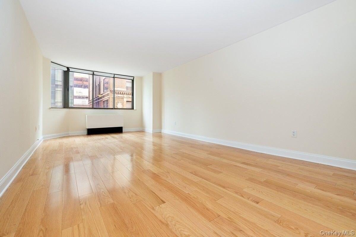 280 Park Ave S #16L - Photo 2 of 10