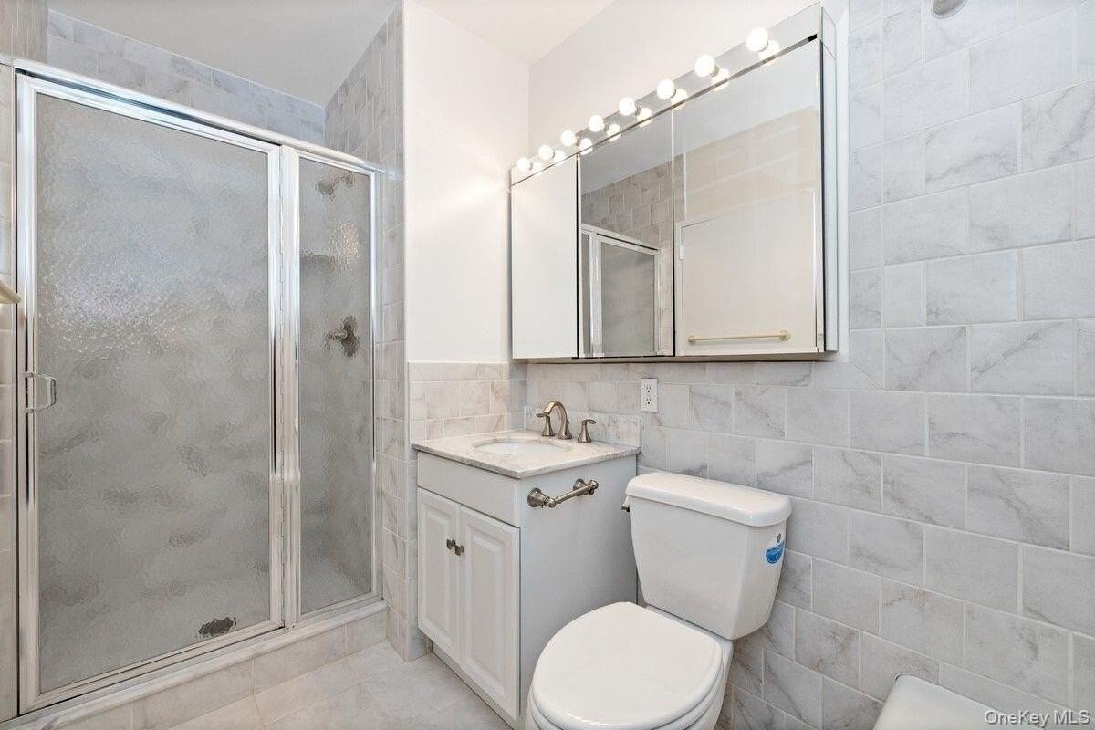 280 Park Ave S #16L - Photo 5 of 10