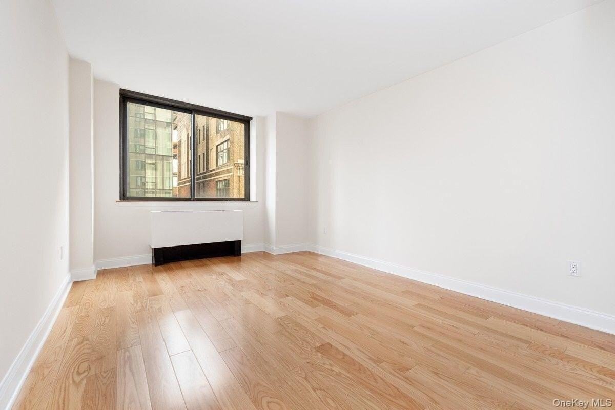 280 Park Ave S #16L - Photo 7 of 10