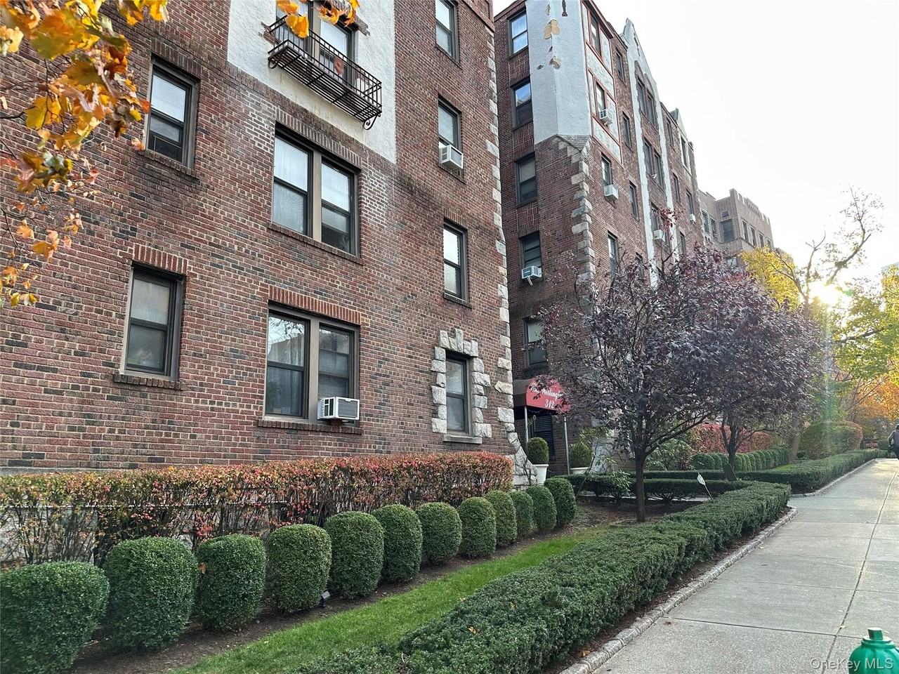 312 Main St Apt 3c #3C - Photo 3 of 18