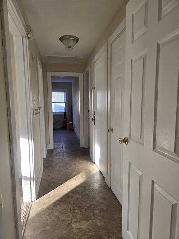 79 Wilson Ave Unit 3 #3 - Photo 5 of 10