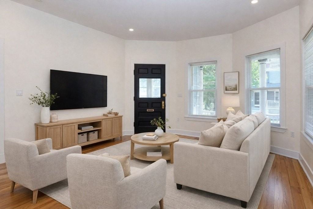 56 Lyndhurst St Unit 1 #1 - Photo 5 of 13