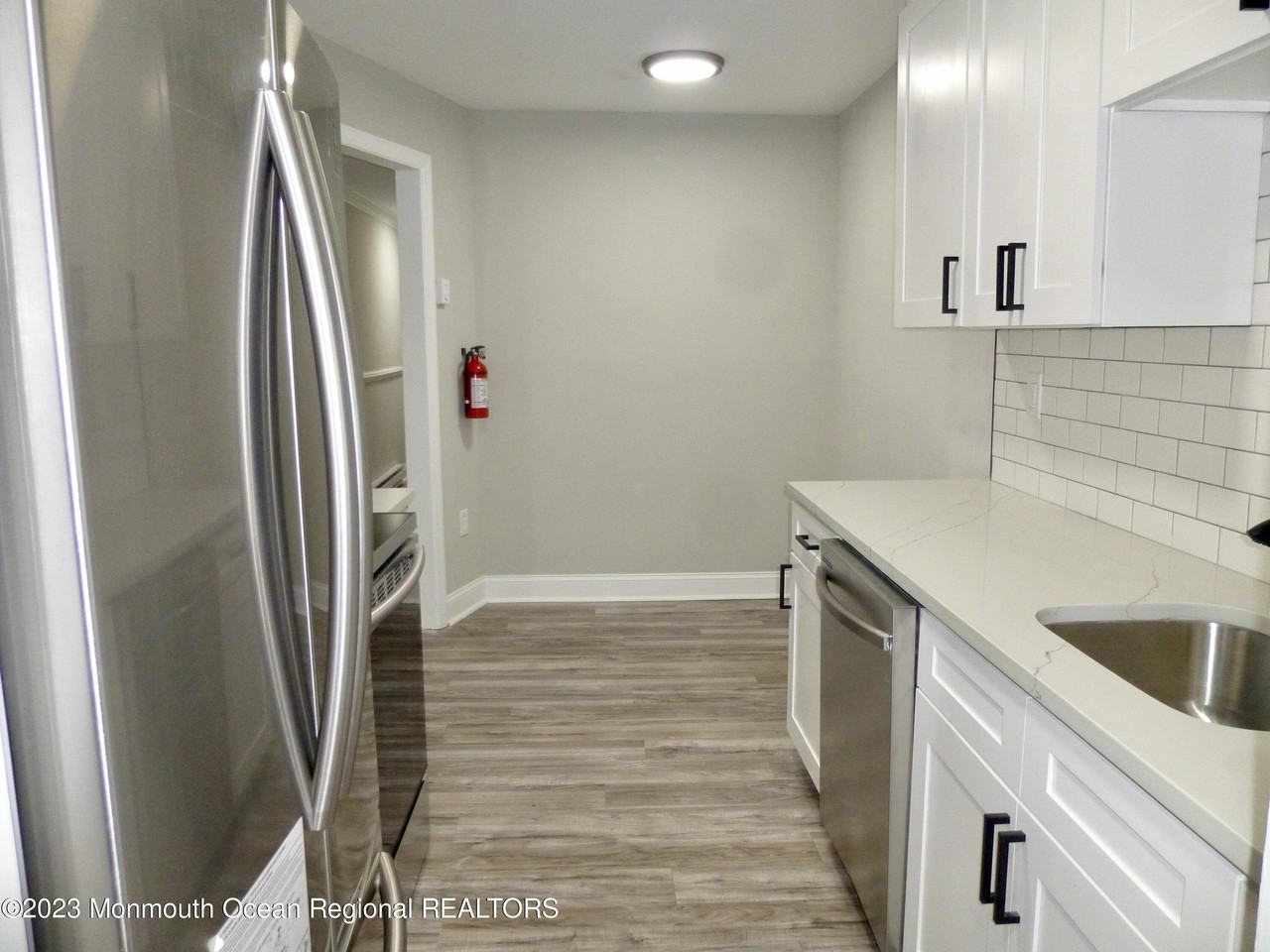 127 Amberly Dr Unit A - Photo 4 of 31