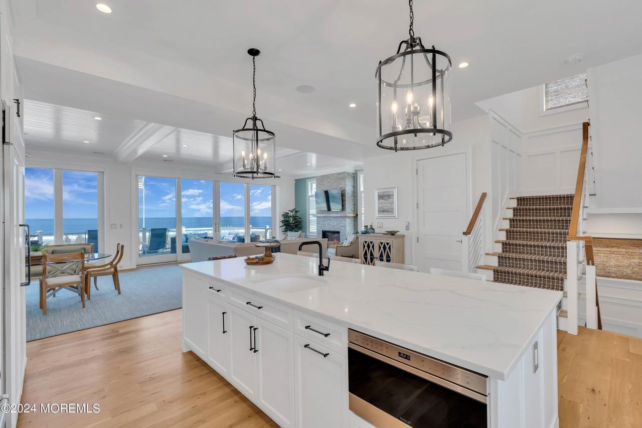 226 Dune Ave - Photo 5 of 43