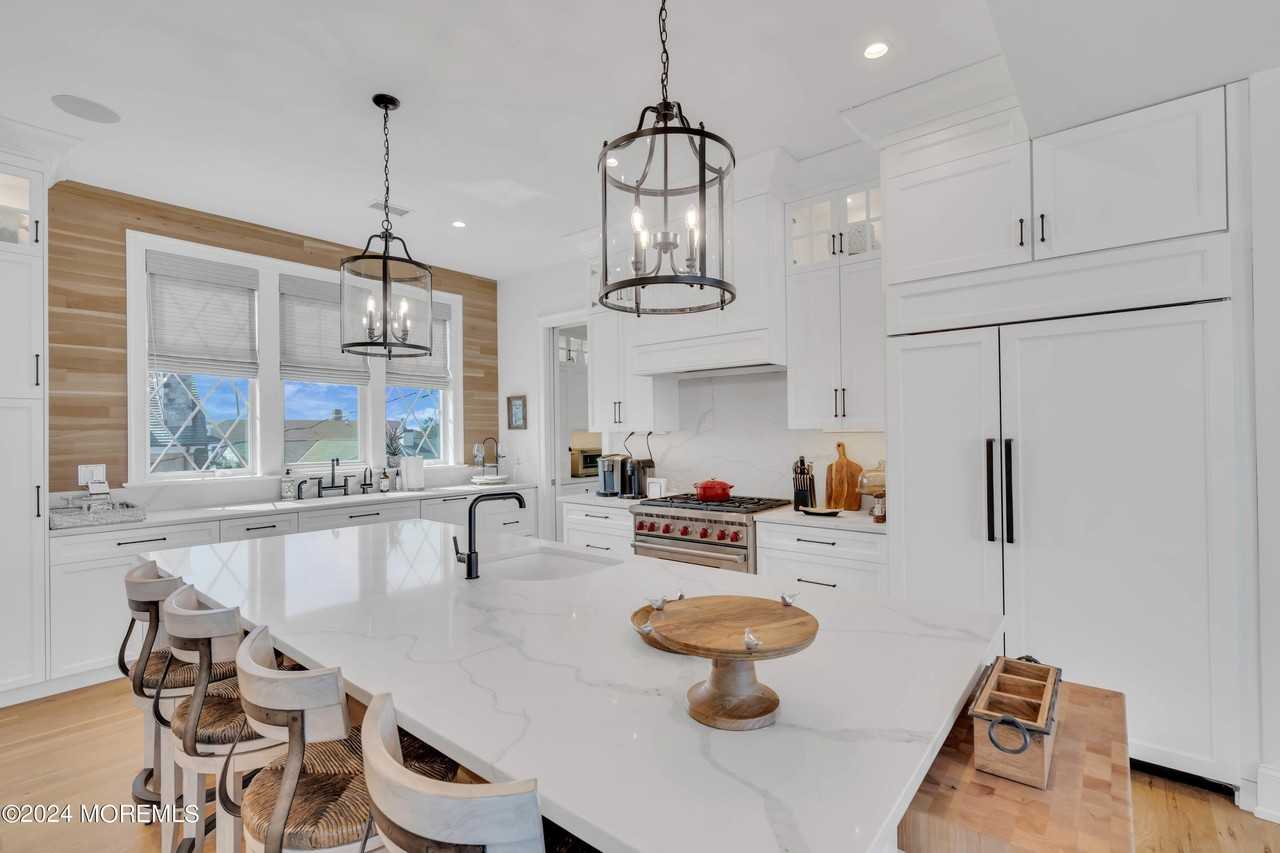 226 Dune Ave - Photo 7 of 43