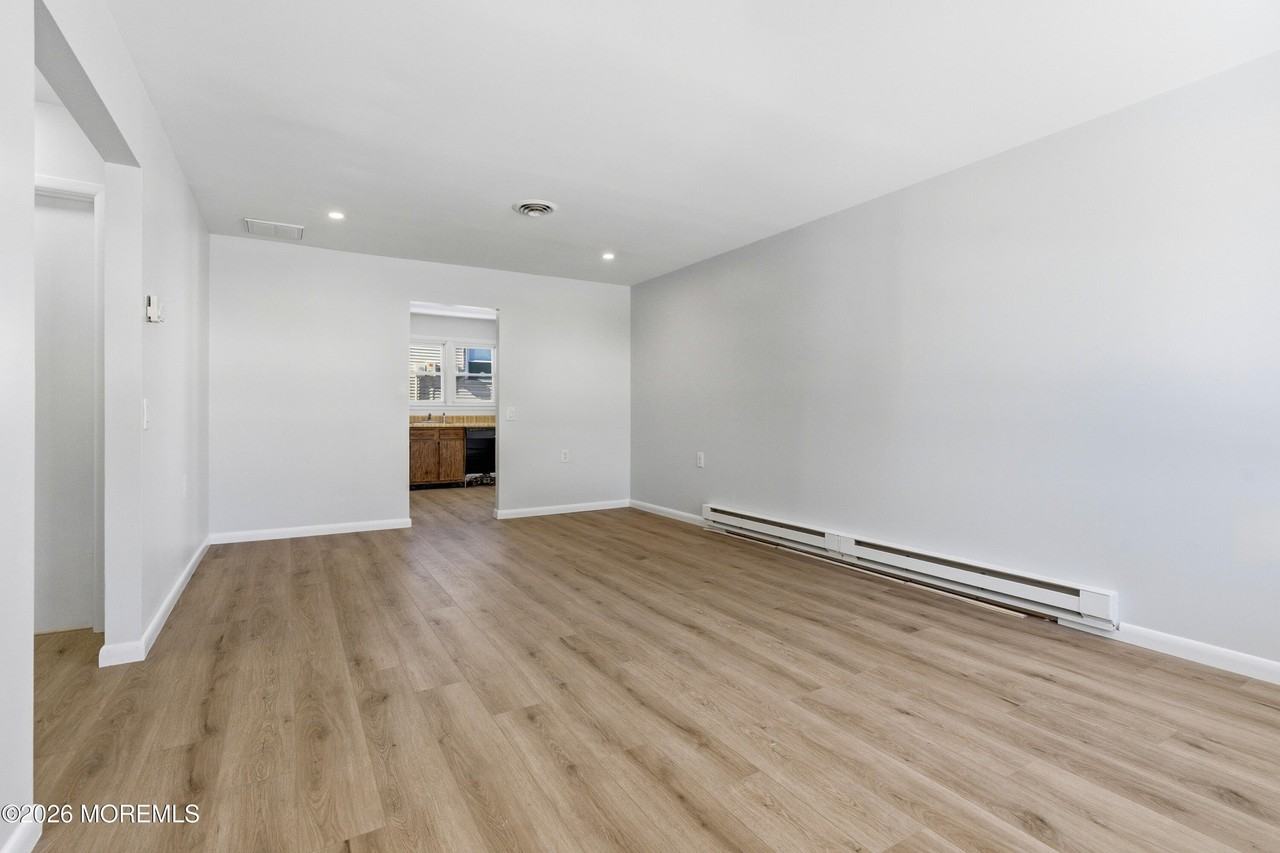 91 Westport Dr Unit 71 #71 - Photo 4 of 23