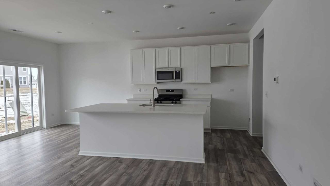 246 Cooney Way - Photo 3 of 13