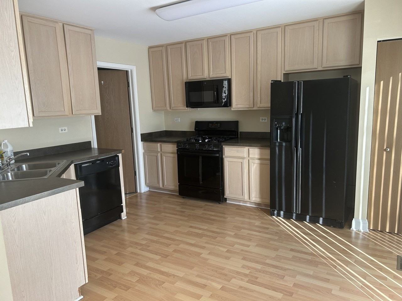 3184 Impressions Dr Unit 3184 #3184 - Photo 3 of 8