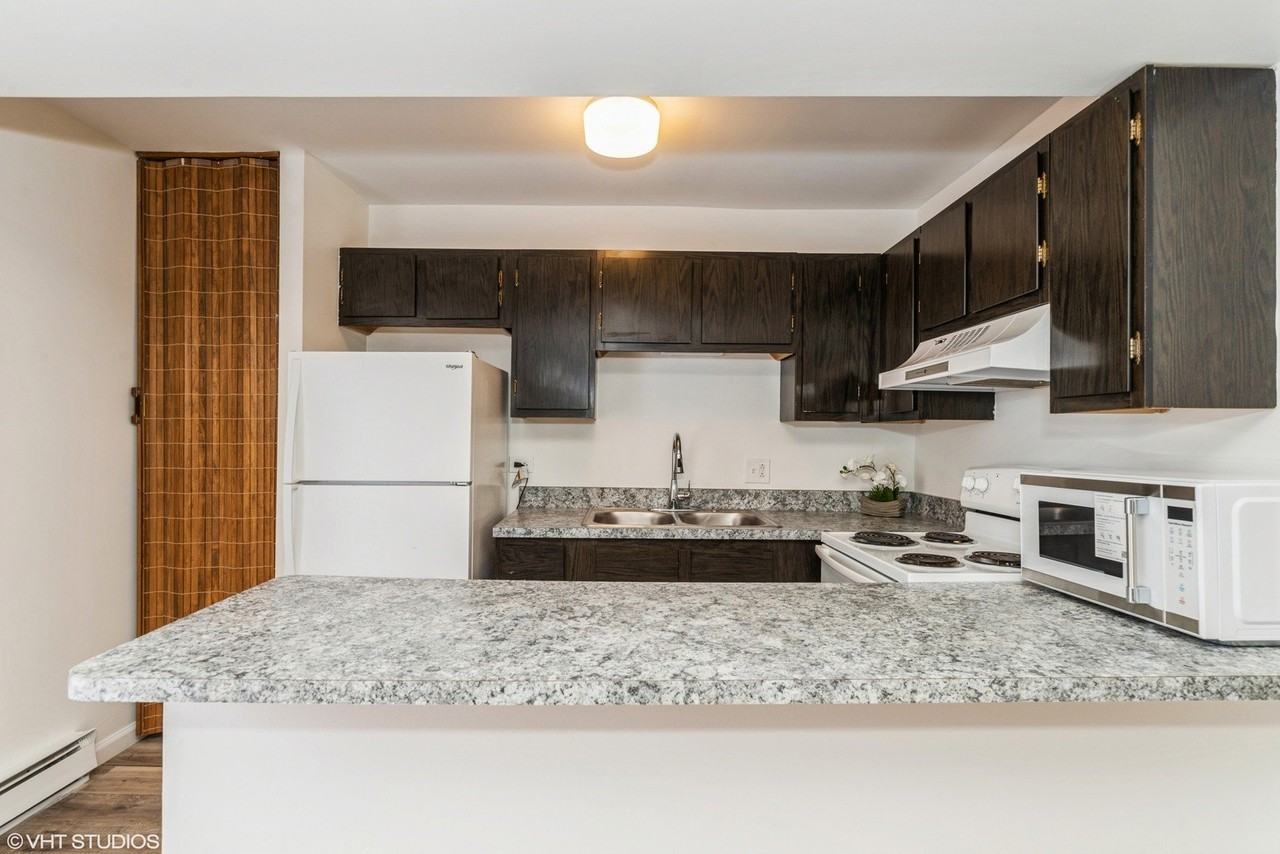 45 Nassau Colony Unit 9 #9 - Photo 6 of 10